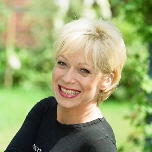 Actress Denise Welch seen here pictured in her garden 17th June 1999