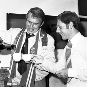 Alan Dicks, Bristol City manager (left) and Gordon Milne