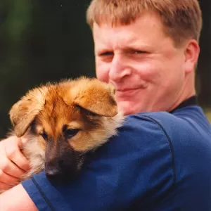 Police Officer Paul Dover with puppy Asa
