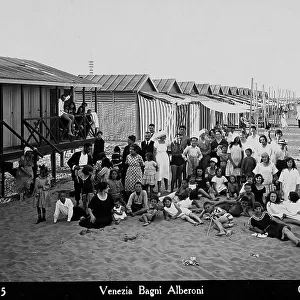 Portrait of a group at the seaside establishment Alberoni, Lido in Venice