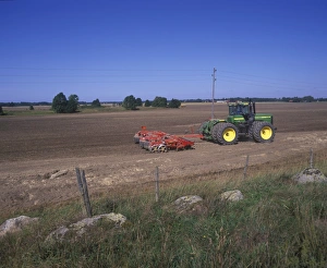 Big Tractor with roll, Sweden