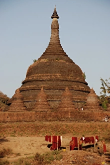 Religions Prints: Buddhist stupa, Ratana-pon Paya, Mrauk U, Rakhine State, Myanmar, January