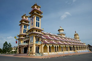 : Cao Dai temple, Tay Ninh Holy See, Tay Ninh, Tay Ninh Province, Vietnam, December
