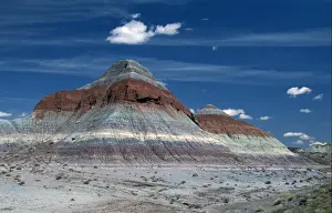 Features Prints: Landforms The Tepees in the Painted Desert are formations coloured by iron, manganese