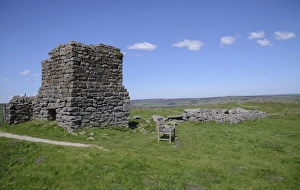 Ruined Prints: Old lime kiln, Toft Gate Lime Kiln