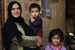 Camps Prints: Palestinian refugees, woman and children