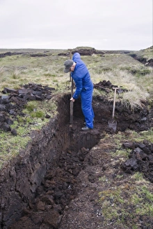 Tool Prints: Peat cuttings, islander cutting seam through peat