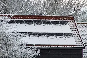 Wintry Prints: photo voltaic solar panels stop working when covered in winter snow