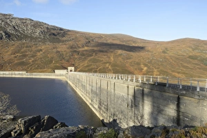 Reservoirs Prints: Reservoir and hydroelectric dam