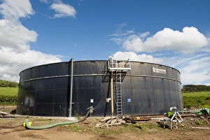 Muck Prints: Round slurry tower for dairy cattle waste, Scotland, June