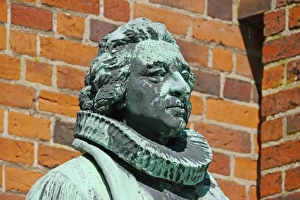 Sculptures Prints: Statue of Hans Adolph Brorson (1694 - 1764)