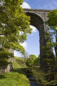 View of railway viaduct, Dent Head Viaduct, Dentdale, Yorkshire Dales N. P. North Yorkshire, England, may