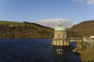 View of reservoir and building housing gravity-driven aqueduct, Foel Tower, Garreg Ddu Reservoir, Elan Valley
