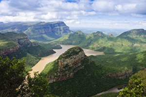 View of rock formations and river canyon, Blyde River Canyon, Drakensberg Escarpment, Drakensberg Mountains, Mpumalanga, South Africa