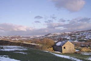 Swaledale Prints: View of stone barn, drystone walls